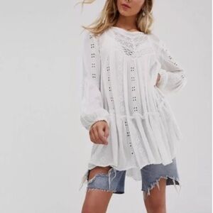 Nwt kiss kiss blouse